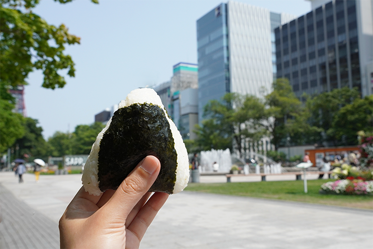 Once you leave the shop and go above ground, you will see the city's symbol, Odori Park. On a nice day, we recommend ordering takeout and enjoying your meal in an open space.