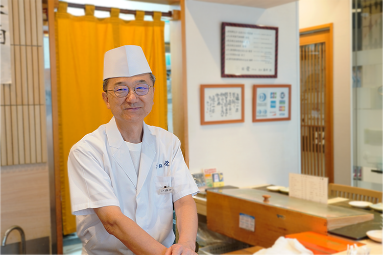 Chef Fujii-san is a talented chef who won a silver medal at the All Hokkaido Cooking Skills Competition.