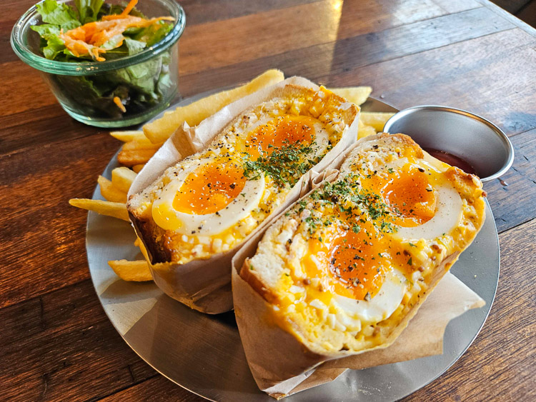 "Egg Baby Sandwich"