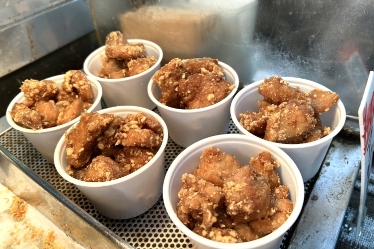 Agemaguro is a perfect accompaniment to rice or as a snack with alcohol.