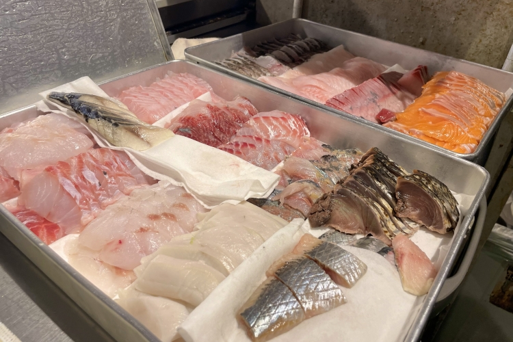 Fillet to be placed on a seafood bowl