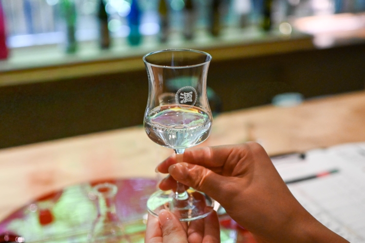 The finished cup, once blended, can be enjoyed slowly right there.