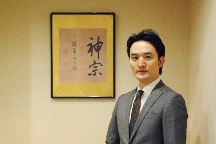 This time, we spoke with Mr. Koyama, President and CEO of "Kamisou".