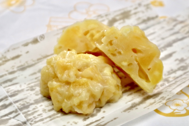 The specialty "Oni Manju" is made with plenty of sweet potatoes.